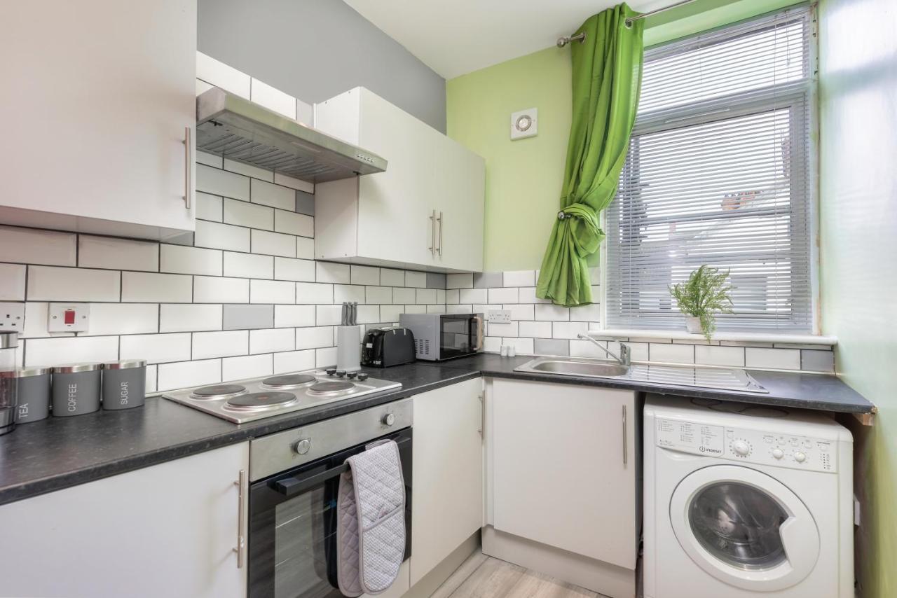 Stockton Town Centre Studio Apartments Free Parking And Wi-Fi Exterior foto